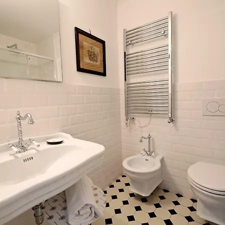 Appartement Salita Plinio 1 *